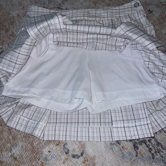 IZOD Skort Women Sz 4 Golfcore Tennis Pickelball Athleisure Performance Plaid - Picture 3 of 10
